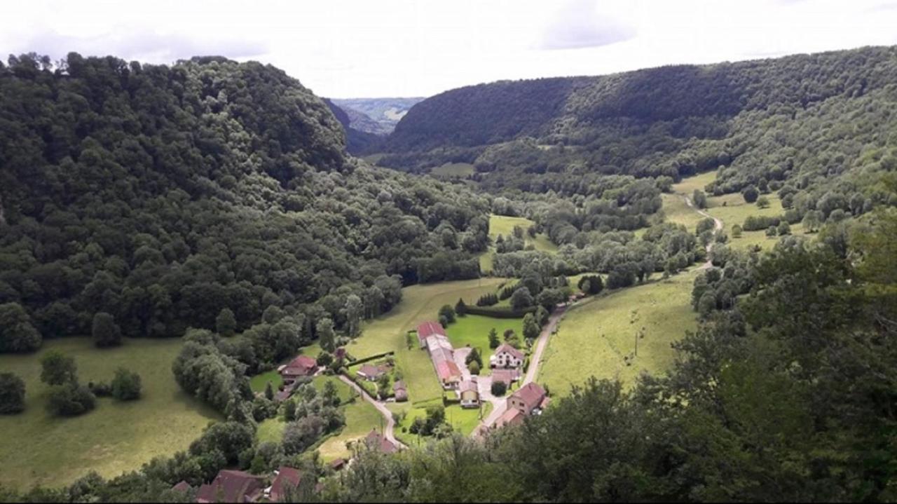 Gîte des reculées Ladoye-sur-Seille Exterior foto